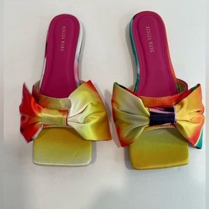 New Woman's Azalea Wang Put A Bow On It Sandals. Size 7.5
